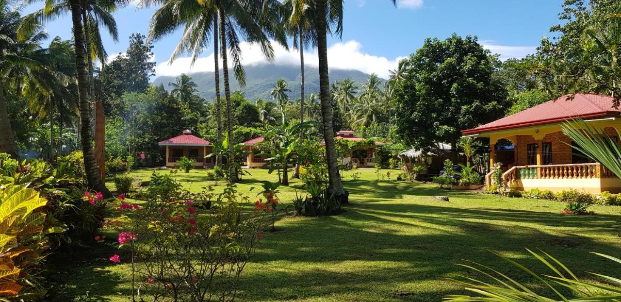 Paco'S Garden Home Stay Mambajao Dış mekan fotoğraf