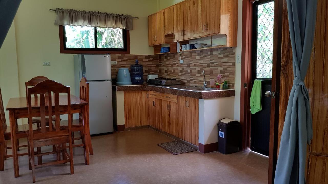 Paco'S Garden Home Stay Mambajao Dış mekan fotoğraf