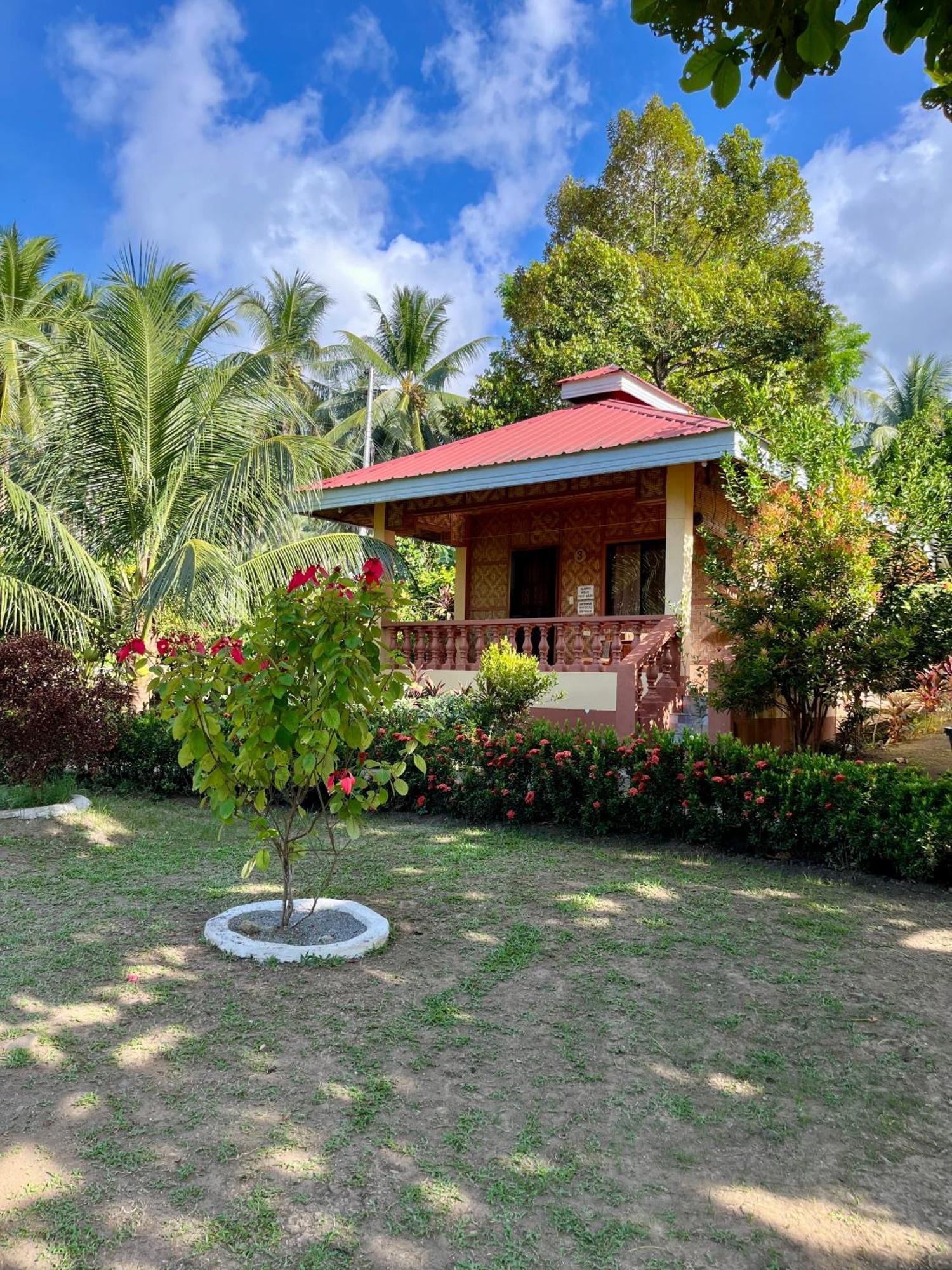 Paco'S Garden Home Stay Mambajao Dış mekan fotoğraf